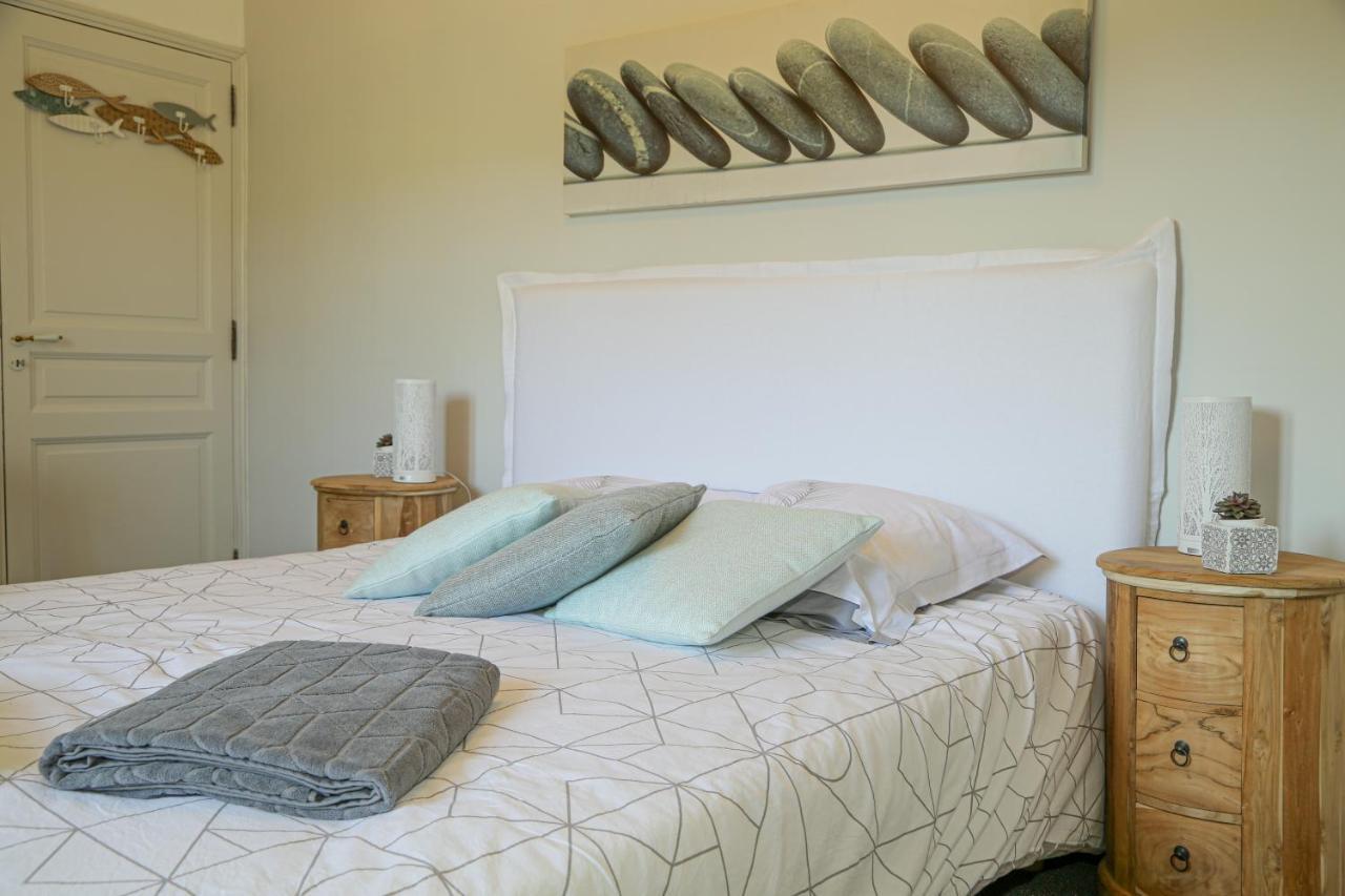 Domaine Du Bourg Salon Bed & Breakfast Dış mekan fotoğraf
