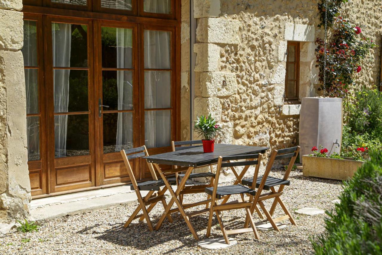 Domaine Du Bourg Salon Bed & Breakfast Dış mekan fotoğraf