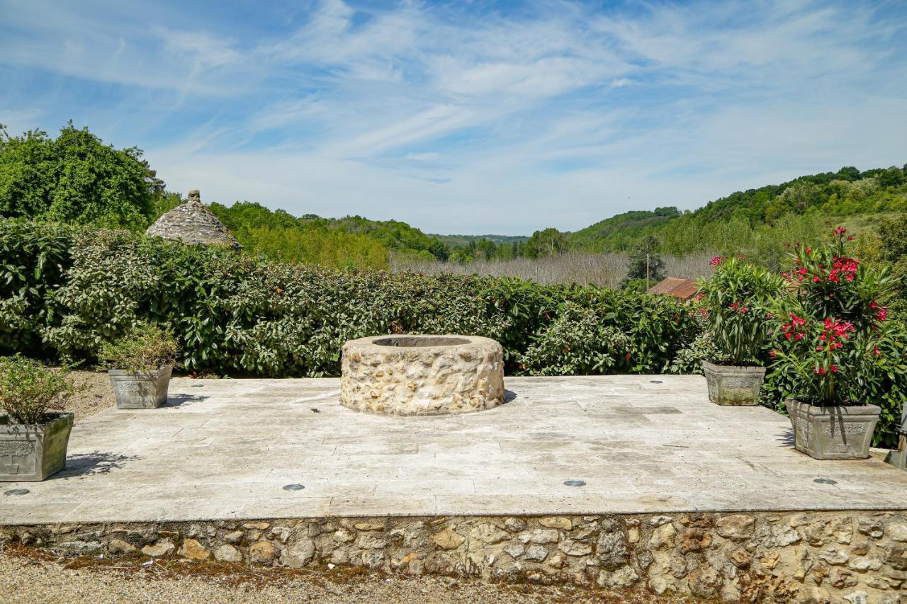 Domaine Du Bourg Salon Bed & Breakfast Dış mekan fotoğraf